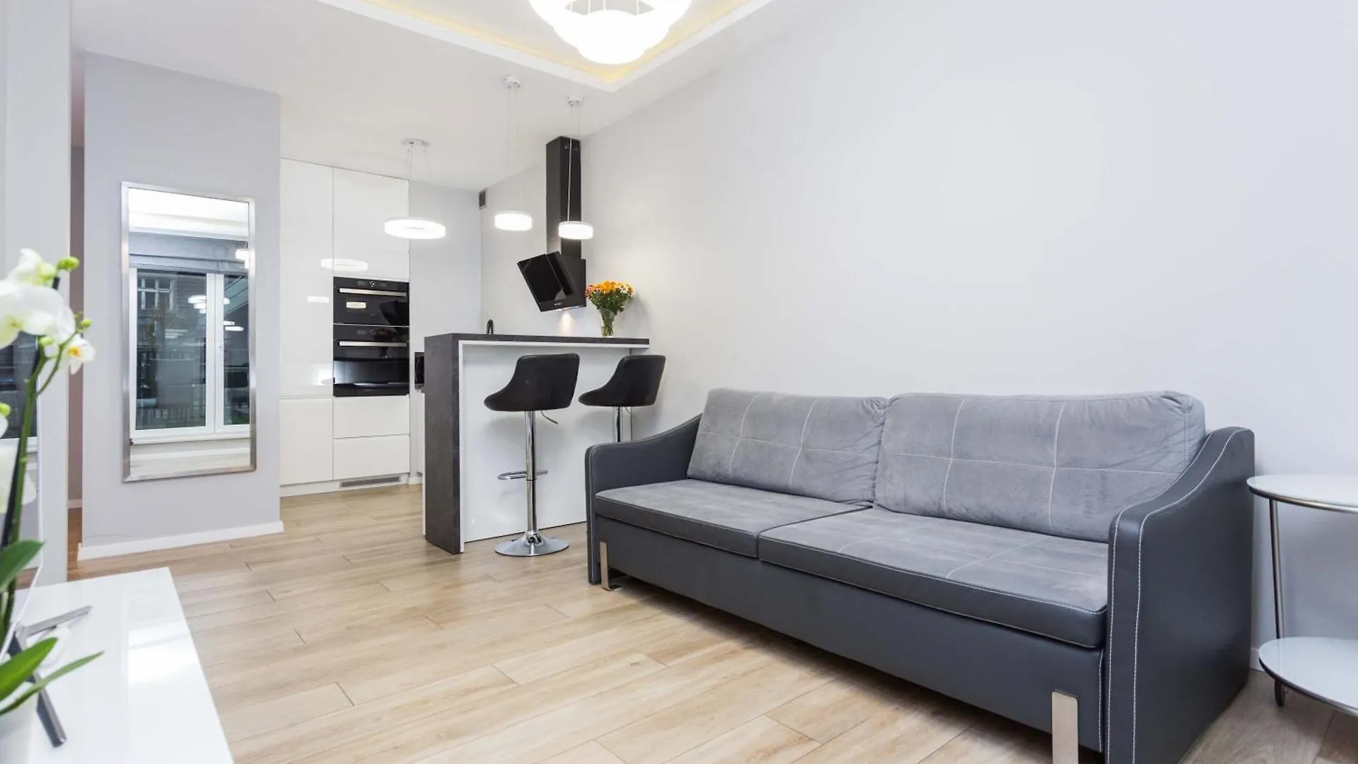 Apartment Nadwislanska With Air Conditioning Near Kazimierz By Noclegi Renters Krakow